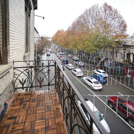 City Lux Hotel Tbilisi Bagian luar foto