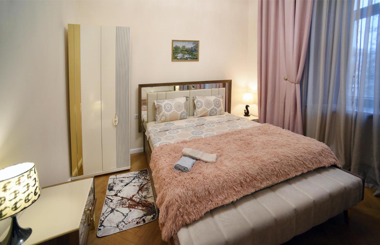 City Lux Hotel Tbilisi Bagian luar foto
