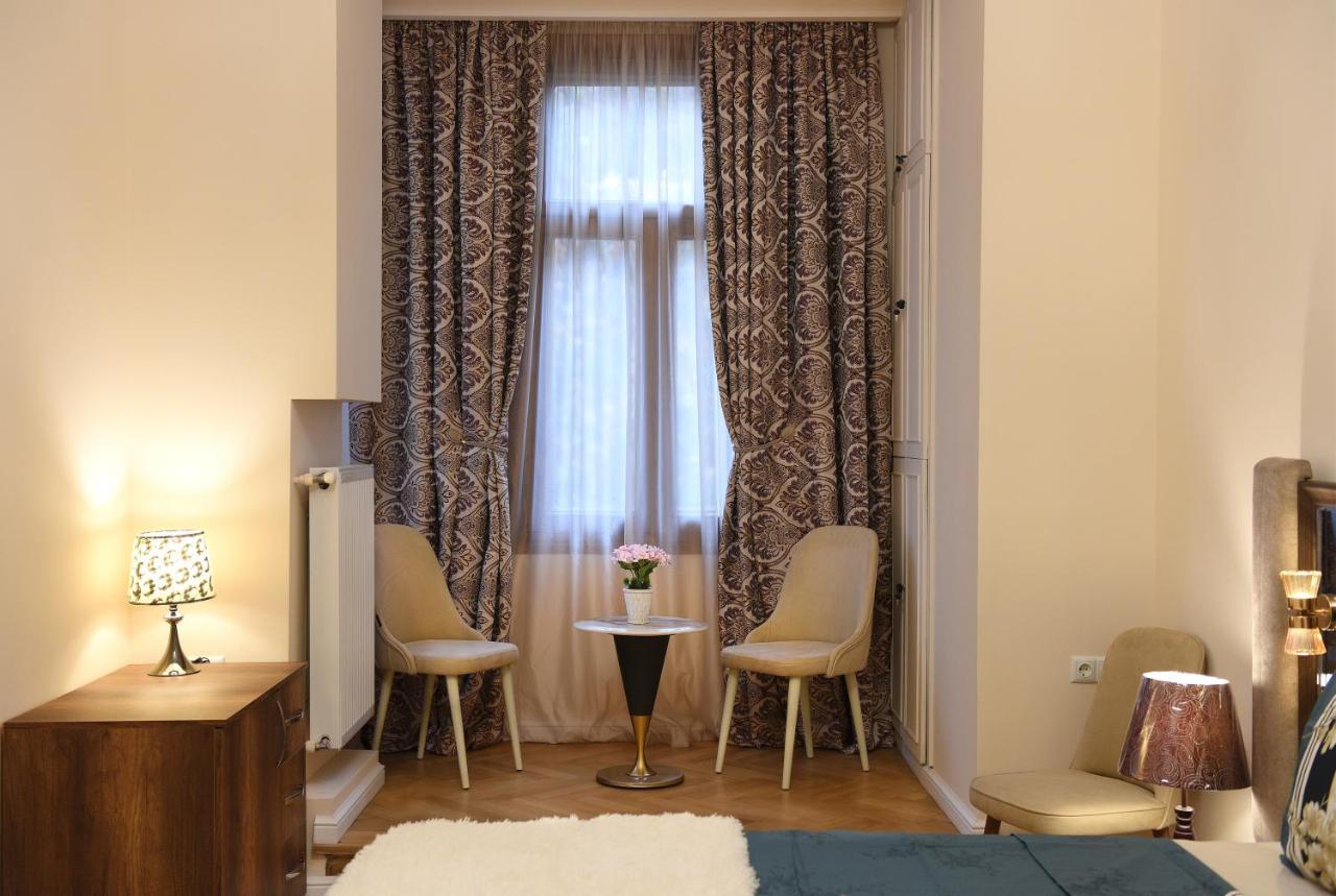 City Lux Hotel Tbilisi Bagian luar foto